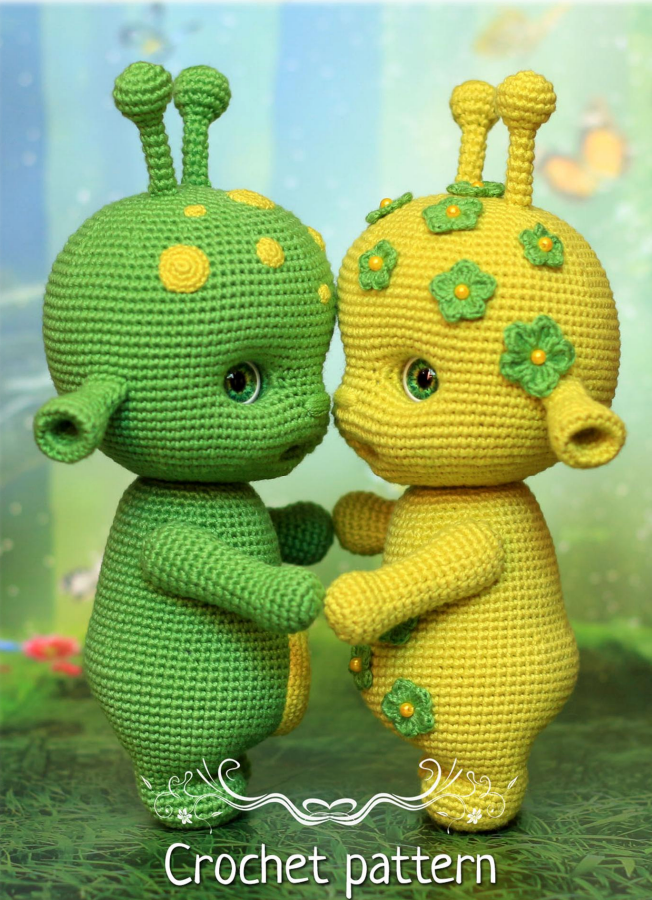 Garçon et Fille Aliens - Modèle de Crochet